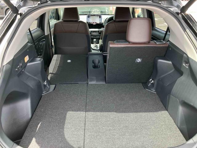 ヤリスクロスハイブリッドＺハイブリッド　８型ナビ／ＴＶ／ＵＳＢ／ＢＴ　バックカメラ　ＥＴＣ　全車速追従クルコン　運転席パワーシート　電動リヤゲート　ＡＣ１００Ｖ電源　ＬＥＤヘッドライト　オートライト　革巻ステアリング　ステリモ（千葉県）の中古車