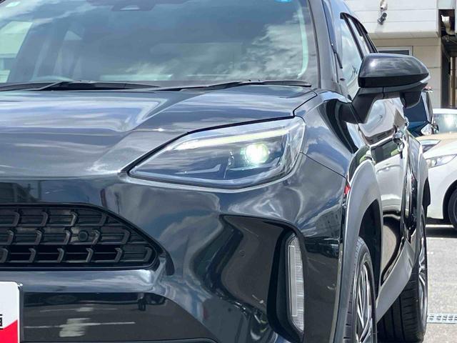 ヤリスクロスハイブリッドＺハイブリッド　８型ナビ／ＴＶ／ＵＳＢ／ＢＴ　バックカメラ　ＥＴＣ　全車速追従クルコン　運転席パワーシート　電動リヤゲート　ＡＣ１００Ｖ電源　ＬＥＤヘッドライト　オートライト　革巻ステアリング　ステリモ（千葉県）の中古車