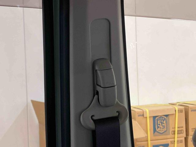ムーヴＬ　ＳＡIIフルセグナビ　ＵＳＢ接続　ブルートゥース対応　衝突被害軽減ブレーキ　横滑り防止装置　アイドリングストップ　マニュアルレベリング機能付ハロゲンヘッドライト　キーレスエントリー　助手席シートアンダートレイ（千葉県）の中古車