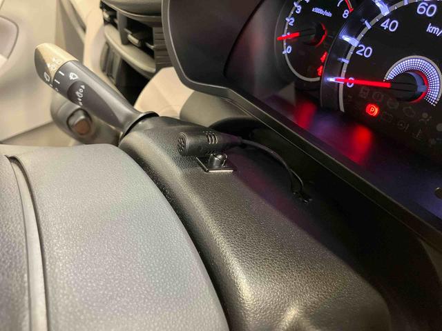 ムーヴＬ　ＳＡIIフルセグナビ　ＵＳＢ接続　ブルートゥース対応　衝突被害軽減ブレーキ　横滑り防止装置　アイドリングストップ　マニュアルレベリング機能付ハロゲンヘッドライト　キーレスエントリー　助手席シートアンダートレイ（千葉県）の中古車
