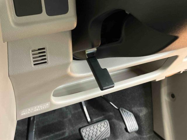 ムーヴＬ　ＳＡIIフルセグナビ　ＵＳＢ接続　ブルートゥース対応　衝突被害軽減ブレーキ　横滑り防止装置　アイドリングストップ　マニュアルレベリング機能付ハロゲンヘッドライト　キーレスエントリー　助手席シートアンダートレイ（千葉県）の中古車
