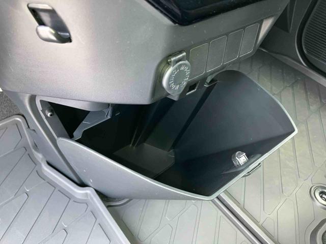 トールカスタムＧ９型ディスプレイオーディオ／ＴＶ／ＢＴ／ＵＳＢ　バックカメラ　全車速追従クルコン　ＬＥＤヘッドライト　オートライト　オートハイビーム　ＡＤＢ　スマアシ　コーナーセンサー　電動駐車ブレーキ　キーフリー（千葉県）の中古車