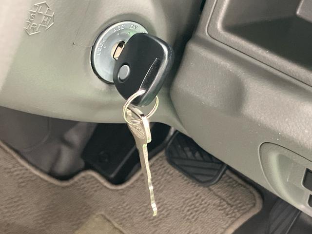 エブリイPCETC LEDヘッドライト オートライト 運転席シートヒーター 電動格納ドアミラー オーバーヘッドシェルフ キーレスエントリー アイドリングストップ 衝突軽減装置 横滑り防止装置 マニュアルエアコン(千葉県)の中古車