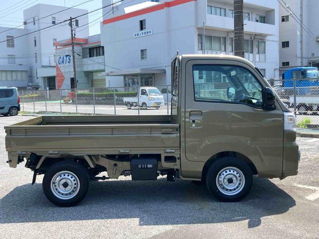 ハイゼットトラックエクストラスマアシ ダイハツ予防安全機能 3モード選択電子制御式4WD リヤ4枚リーフスプリング テールゲートチェーン LED作業灯 荷台ゴムマット プッシュエンジンスタート アイドリングストップ(千葉県)の中古車