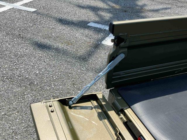 ハイゼットトラックエクストラスマアシ ダイハツ予防安全機能 3モード選択電子制御式4WD リヤ4枚リーフスプリング テールゲートチェーン LED作業灯 荷台ゴムマット プッシュエンジンスタート アイドリングストップ(千葉県)の中古車