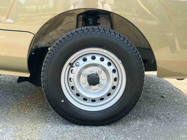 ハイゼットトラックエクストラスマアシ ダイハツ予防安全機能 3モード選択電子制御式4WD リヤ4枚リーフスプリング テールゲートチェーン LED作業灯 荷台ゴムマット プッシュエンジンスタート アイドリングストップ(千葉県)の中古車