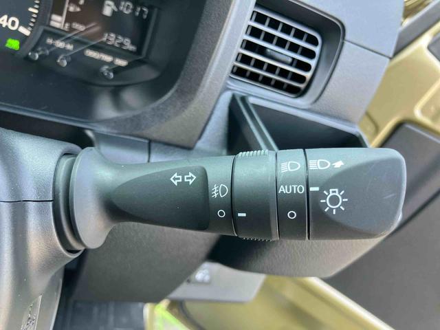 ハイゼットトラックエクストラスマアシ ダイハツ予防安全機能 3モード選択電子制御式4WD リヤ4枚リーフスプリング テールゲートチェーン LED作業灯 荷台ゴムマット プッシュエンジンスタート アイドリングストップ(千葉県)の中古車