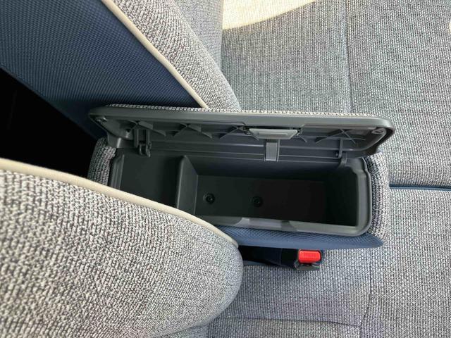 ムーヴキャンバスストライプスＧバックカメラ　ホッとカップホルダー　置き楽ボックス　ＬＥＤヘッドライト　オートライト　ＡＨＢ　衝突被害軽減装置　前後コーナーセンサー　両側電動スライドドア　シートヒーター　電動駐車ブレーキ　キーフリー（千葉県）の中古車
