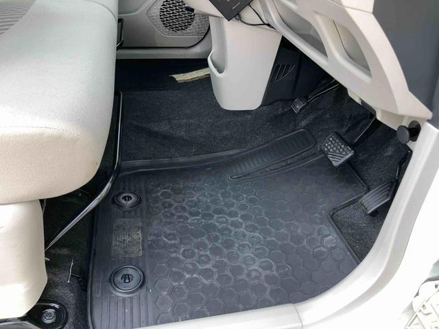 ムーヴL SAIIIETC CDチューナー/AM:FMラジオ/USB/AUX オートハイビーム 衝突被害軽減装置 誤発進抑制制御 前席大型アームレスト付ベンチシート キーレスエントリー 盗難防止警報 チルトステアリング(千葉県)の中古車