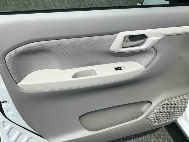 ムーヴL SAIIIETC CDチューナー/AM:FMラジオ/USB/AUX オートハイビーム 衝突被害軽減装置 誤発進抑制制御 前席大型アームレスト付ベンチシート キーレスエントリー 盗難防止警報 チルトステアリング(千葉県)の中古車
