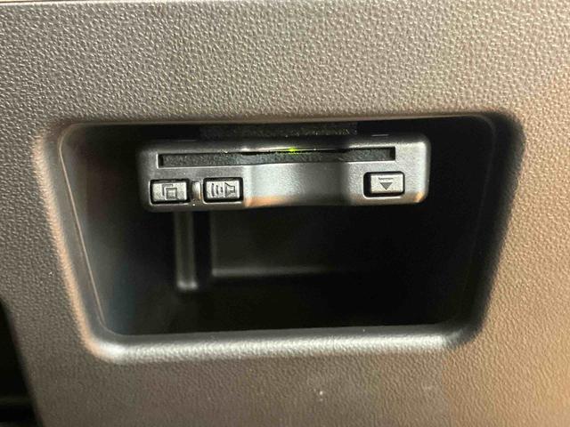 ムーヴキャンバスＧホワイトアクセントＶＳ　ＳＡIIIパノラマカメラ連動フルセグナビ　ＵＳＢ接続　ブルートゥース対応　ＴＶナビキット　前後コーナーセンサー　置きラクボックス　運転席シートヒーター　助手席シートバックポケット＋ショッピングフック（千葉県）の中古車