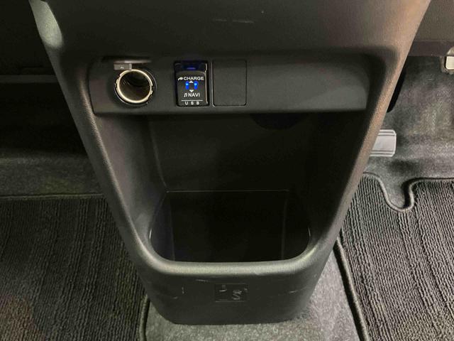 ムーヴキャンバスＧホワイトアクセントＶＳ　ＳＡIIIパノラマカメラ連動フルセグナビ　ＵＳＢ接続　ブルートゥース対応　ＴＶナビキット　前後コーナーセンサー　置きラクボックス　運転席シートヒーター　助手席シートバックポケット＋ショッピングフック（千葉県）の中古車