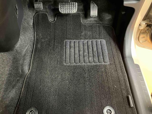 ムーヴキャンバスＧホワイトアクセントＶＳ　ＳＡIIIパノラマカメラ連動フルセグナビ　ＵＳＢ接続　ブルートゥース対応　ＴＶナビキット　前後コーナーセンサー　置きラクボックス　運転席シートヒーター　助手席シートバックポケット＋ショッピングフック（千葉県）の中古車