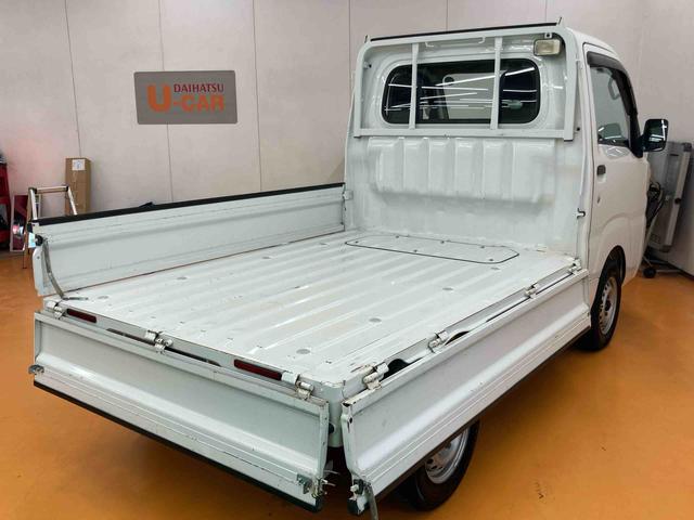 ハイゼットトラックスタンダード 農用スペシャル4WD スーパーデフロック ゲートプロテクター ガードフレームプロテクター テールゲートチェーン リヤ4枚リーフスプリング 荷台作業灯 スピーカー一体型ラジオチューナー 助手席シートバックポケット(千葉県)の中古車