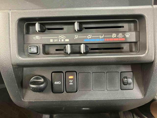 ハイゼットトラックスタンダード　農用スペシャル４ＷＤ　スーパーデフロック　ゲートプロテクター　ガードフレームプロテクター　テールゲートチェーン　リヤ４枚リーフスプリング　荷台作業灯　スピーカー一体型ラジオチューナー　　助手席シートバックポケット（千葉県）の中古車