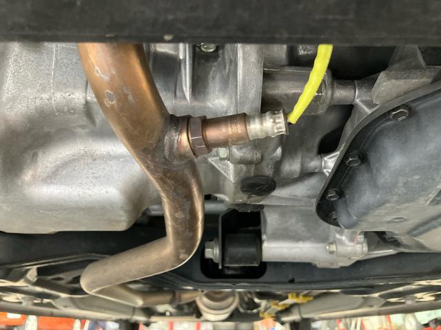 ミライースL SAIIICDチューナー:AM/FMラジオ/AUX MOMO製革ハンドル デジタルメーター スマアシ オートライト AHB コーナーセンサー 盗難防止警報 サイドレバー式駐車ブレーキ PW キーレスエントリー(千葉県)の中古車