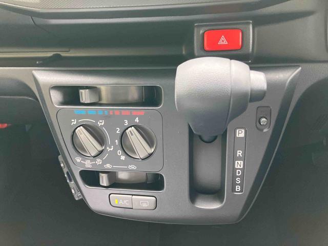 ミライースL SAIIICDチューナー:AM/FMラジオ/AUX MOMO製革ハンドル デジタルメーター スマアシ オートライト AHB コーナーセンサー 盗難防止警報 サイドレバー式駐車ブレーキ PW キーレスエントリー(千葉県)の中古車