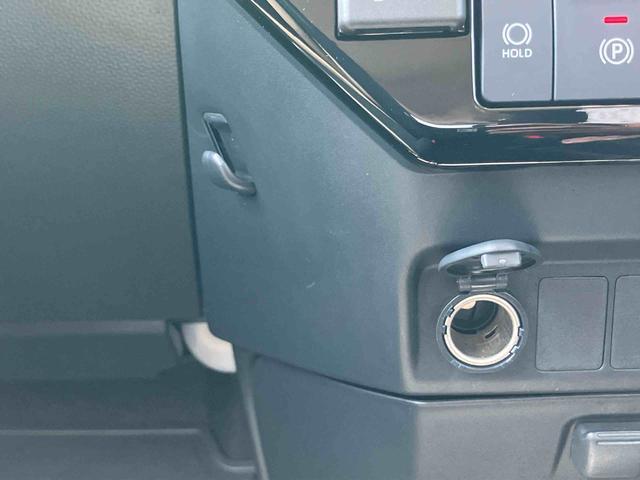トールカスタムＧ９型ディスプレイオーディオ／ＴＶ／ＢＴ／ＵＳＢ　バックカメラ　全車速追従クルコン　ＬＥＤヘッドライト　オートライト　スマアシ　コーナーセンサー　電動駐車ブレーキ　キーフリー　革巻きステアリング　アルミ（千葉県）の中古車