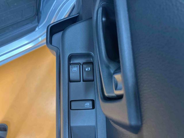 ハイゼットカーゴデラックススマアシ ダイハツ予防安全機能 前後コーナーセンサー キーレスエントリー スピーカー一体型ラジオチューナー オーバーヘッドシェルフ マニュアルレベリング機能付ハロゲンヘッドライト アイドリングストップ(千葉県)の中古車