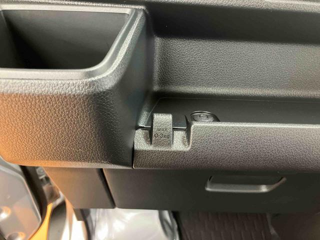 ハイゼットカーゴデラックススマアシ ダイハツ予防安全機能 前後コーナーセンサー キーレスエントリー スピーカー一体型ラジオチューナー オーバーヘッドシェルフ マニュアルレベリング機能付ハロゲンヘッドライト アイドリングストップ(千葉県)の中古車