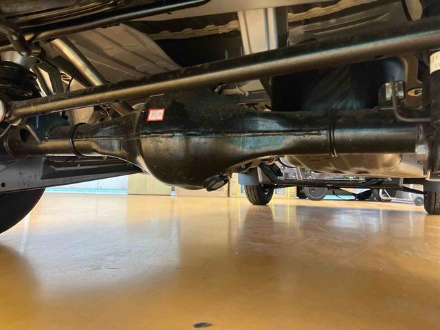 ハイゼットカーゴデラックススマアシ ダイハツ予防安全機能 前後コーナーセンサー キーレスエントリー スピーカー一体型ラジオチューナー オーバーヘッドシェルフ マニュアルレベリング機能付ハロゲンヘッドライト アイドリングストップ(千葉県)の中古車