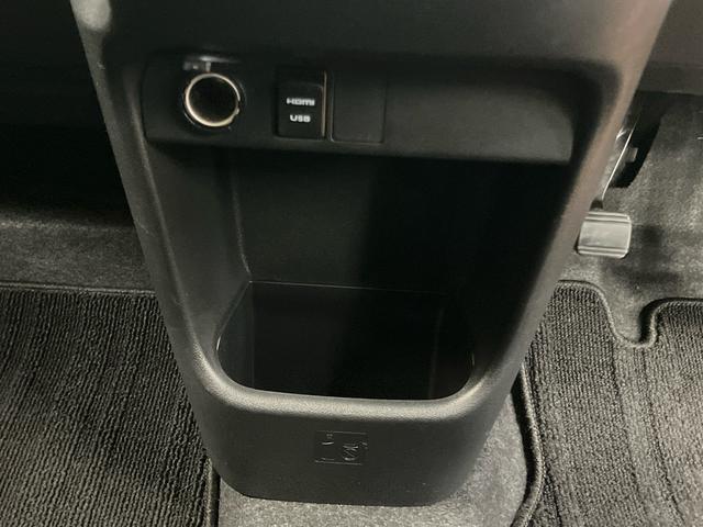ムーヴキャンバスＧブラックインテリアリミテッド　ＳＡIIIパノラマカメラ連動８インチフルセグナビ　ＵＳＢ接続　ＨＤＭＩ接続　ブルートゥース対応　ＴＶナビキット　フロント．リヤドライブレコーダー連動　ＥＴＣ　置きラクボックス　オートライト　オートハイビーム（千葉県）の中古車