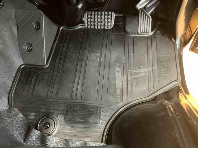 ハイゼットトラックジャンボエクストラスマアシ　ダイハツ予防安全機能　３モード選択電子制御式４ＷＤ　オーバーヘッドシェルフ　テールゲートチェーン　大型ＬＥＤ作業灯　オートライト　オートハイビーム　ＬＥＤヘッドライト　アイドリングストップ（千葉県）の中古車