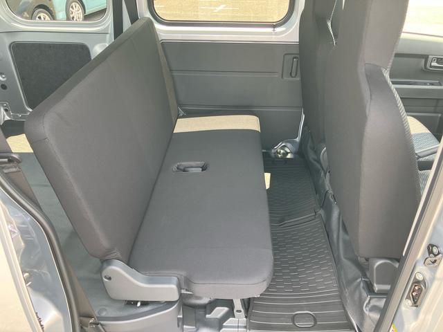 ハイゼットカーゴデラックス衝突被害軽減ブレーキ　コーナーセンサー　オートライト　プライバシーガラス　フロントパワーウィンドウ　オーバーヘッドシェルフ　スピーカー一体型ＡＭ・ＦＭラジオ　キーレスエントリー　アイドリングストップ（千葉県）の中古車