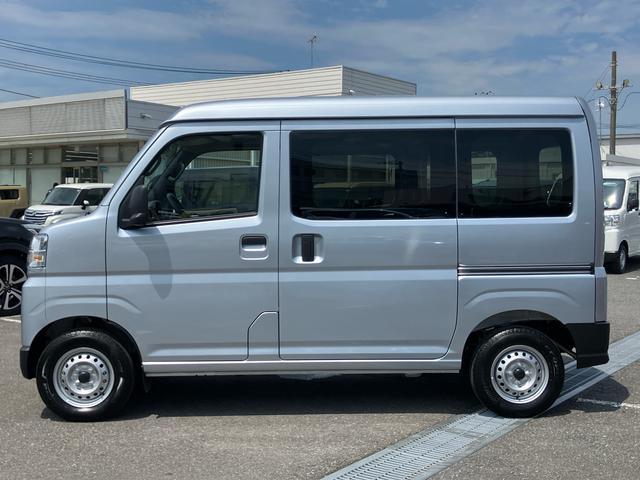 ハイゼットカーゴデラックス衝突被害軽減ブレーキ　コーナーセンサー　オートライト　プライバシーガラス　フロントパワーウィンドウ　オーバーヘッドシェルフ　スピーカー一体型ＡＭ・ＦＭラジオ　キーレスエントリー　アイドリングストップ（千葉県）の中古車