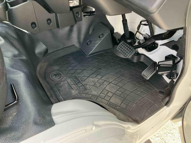 ハイゼットトラックジャンボエクストラ４ＷＤ　ＣＶＴ　９型ＤＰＡ／ＴＶ／ＢＴ／ＵＳＢ　バックカメラ　荷台三方開　荷台作業灯　ＬＥＤヘッドライト　ＰＷ　電格ミラー　リヤスモークガラス　スマアシ　クリアランスソナー　キーフリー　ボタンスタート（千葉県）の中古車