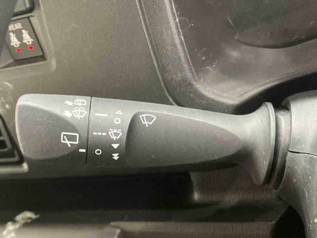 ハイゼットカーゴクルーズターボスマアシ ダイハツ予防安全機能 デジタルインナーミラー ビルトインETC リヤファン オーバーヘッドシェルフ 大型LED室内灯 マルチレール 前後コーナーセンサー オートライト オートハイビーム(千葉県)の中古車