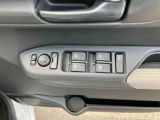 ムーヴX両側スライドドア(左側電動) バックカメラ LEDヘッドライト オートライト オートハイビーム 衝突被害軽減装置 前後コーナーセンサー キーフリーシステム 盗難防止警報 足踏み式駐車ブレーキ ステリモ(千葉県)の中古車