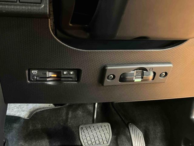 タントカスタムＲＳスタイルセレクションパノラマカメラ連動９インチフルセグナビ　ＵＳＢ接続　ブルートゥース対応　ＴＶナビキット　フロント．リヤドライブレコーダー連動　ビルトインＥＴＣ　ブラインドスポットモニター　オーバーヘッドコンソール（千葉県）の中古車