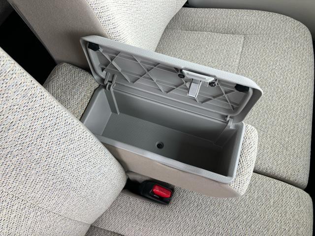 ムーヴキャンバスＬ　ＳＡIIナビ／ＴＶ／ＤＶＤ／ＢＴ／ＵＳＢ　バックカメラ　オートライト　ステアリングリモコン　衝突被害軽減装置　両側スライドドア　アイドリングストップ　足踏み式駐車ブレーキ　キーレスエントリー　盗難防止アラーム（千葉県）の中古車