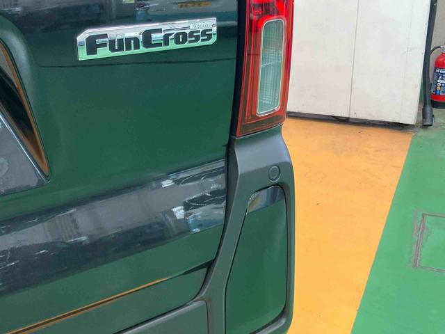タントファンクロス　エコアイドル非装着車バックカメラ連動フルセグナビ　ＵＳＢ接続　ブルートゥース対応　フロントリヤドライブレコーダー連動　ルーフレール　ラゲージルームランプ　上下２段調整式デッキボード　オートブレーキホールド付電動パーキング（千葉県）の中古車
