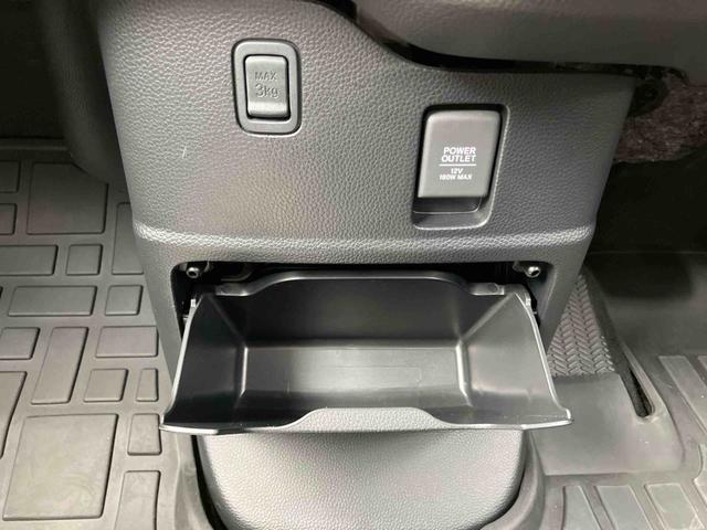 N−BOXカスタムLナビ/TV/DVD/BT/USB バックカメラ 全車速追従クルコン ハーフシェイドガラス 両側スライドドア(左側電動) LEDヘッドライト オートライト シートヒーター スマートキー アルミホイール(千葉県)の中古車