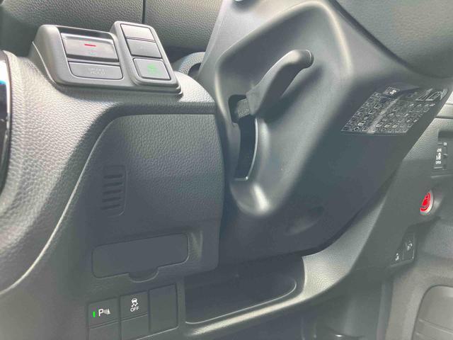 N−BOXカスタムLナビ/TV/DVD/BT/USB バックカメラ 全車速追従クルコン ハーフシェイドガラス 両側スライドドア(左側電動) LEDヘッドライト オートライト シートヒーター スマートキー アルミホイール(千葉県)の中古車