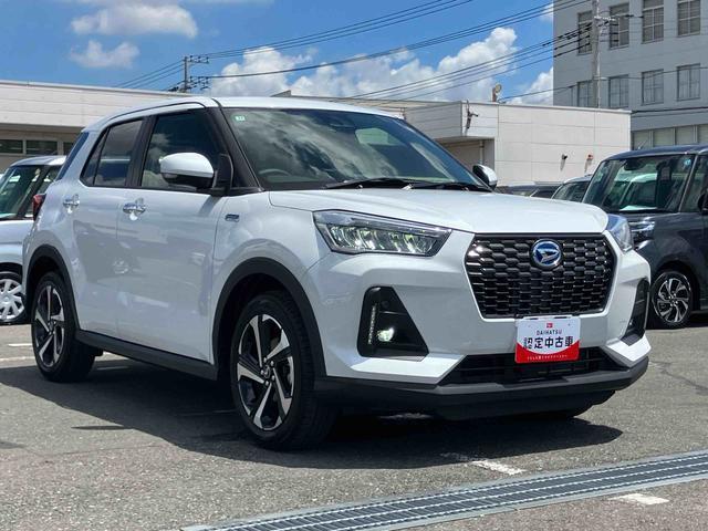 ロッキープレミアムG HEVHEV バックカメラ 全車速追従クルコン LEDヘッドランプ オートライト ADB リヤフォグランプ スマアシ コーナーセンサー シートヒーター 革巻ステアリング 電動駐車ブレーキ キーフリー アルミ(千葉県)の中古車