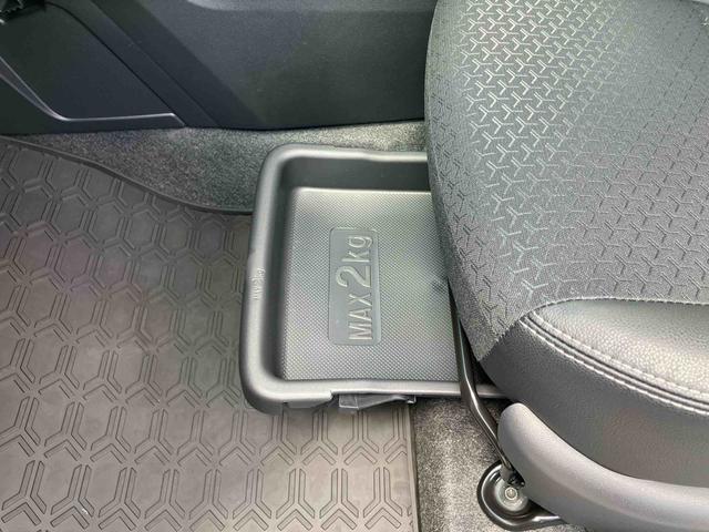 ロッキープレミアムG HEVHEV バックカメラ 全車速追従クルコン LEDヘッドランプ オートライト ADB リヤフォグランプ スマアシ コーナーセンサー シートヒーター 革巻ステアリング 電動駐車ブレーキ キーフリー アルミ(千葉県)の中古車