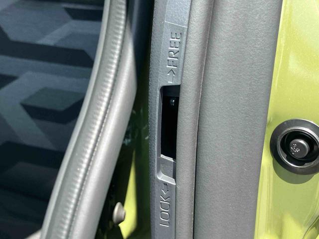 タントファンクロスターボリミテッドターボ バックカメラ ルーフレール 全車速追従クルコン 両側電動スライド LEDヘッドライト オートライト シートヒーター コーナーセンサー 電動駐車ブレーキ キーフリー 盗難防止警報 アルミホイール(千葉県)の中古車