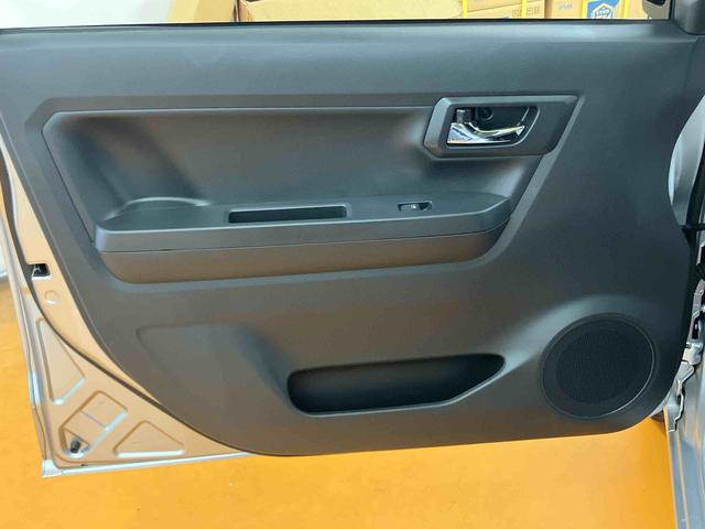 ミライースX SAIII衝突被害軽減ブレーキ 横滑り防止装置 前後コーナーセンサー オートライト オートハイビーム マニュアルレベリング機能付LEDヘッドライト キーレスエントリー バニティーミラー付き左右サンバイザー(千葉県)の中古車