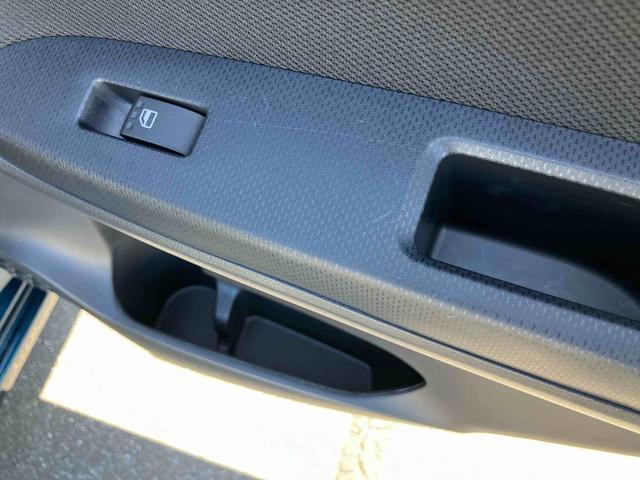 ムーヴXリミテッドII SAIIIバックカメラ 運転席シートヒーター トップシェイドガラス アルミホイール LEDヘッドライト オートライト オートハイビーム CD/AUX スマアシ 革巻ステアリング ステリモ キーレス 盗難防止警報(千葉県)の中古車