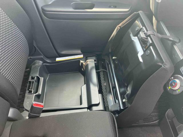 ウェイクL SAIIICDラジオチューナー USB接続 AUX接続 ブルートゥース対応 衝突被害軽減ブレーキ 横滑り防止装置 オートライト オートハイビーム プッシュエンジンスタート キーフリーシステム(千葉県)の中古車