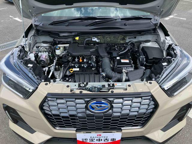 ロッキープレミアムＧ　ＨＥＶＨＥＶ　バックカメラ　全車速追従クルコン　ＬＥＤヘッドランプ　オートライト　ＡＤＢ　リヤフォグランプ　スマアシ　コーナーセンサー　シートヒーター　革巻ステアリング　電動駐車ブレーキ　キーフリー　アルミ（千葉県）の中古車