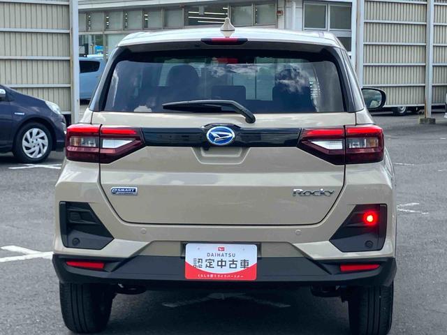 ロッキープレミアムＧ　ＨＥＶＨＥＶ　バックカメラ　全車速追従クルコン　ＬＥＤヘッドランプ　オートライト　ＡＤＢ　リヤフォグランプ　スマアシ　コーナーセンサー　シートヒーター　革巻ステアリング　電動駐車ブレーキ　キーフリー　アルミ（千葉県）の中古車