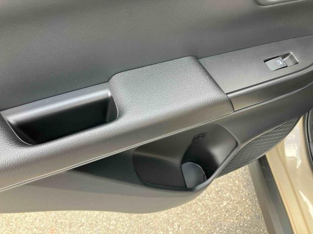 ロッキープレミアムＧ　ＨＥＶＨＥＶ　バックカメラ　全車速追従クルコン　ＬＥＤヘッドランプ　オートライト　ＡＤＢ　リヤフォグランプ　スマアシ　コーナーセンサー　シートヒーター　革巻ステアリング　電動駐車ブレーキ　キーフリー　アルミ（千葉県）の中古車