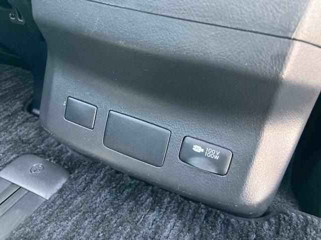ヴェルファイア２．４Ｚ　ゴールデンアイズII１０型ナビ／ＴＶ／ＤＶＤ／ＢＴ　後席モニター　バックカメラ　ＥＴＣ　ＡＣ１００Ｖ電源　電動バックドア　クルコン　ＨＩＤヘッドライト　オートライト　衝突軽減装置　革巻きハンドル　トップシェイドガラス（千葉県）の中古車
