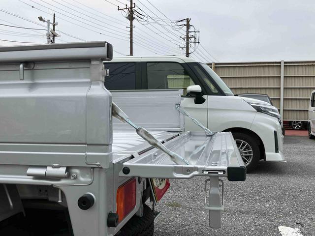 スーパーキャリイＸナビ／ＤＶＤ／ＢＴ／ＵＳＢ　バックカメラ　ドラレコ　ＥＴＣ　４ＷＤ　５ＭＴ　ＬＥＤヘッドライト　ＡＨＢ　荷台三方開　荷台作業灯　パワーウィンド　リヤスモークガラス　衝突被害軽減装置　キーレスエントリー（千葉県）の中古車