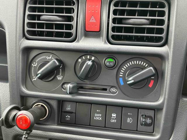 スーパーキャリイＸナビ／ＤＶＤ／ＢＴ／ＵＳＢ　バックカメラ　ドラレコ　ＥＴＣ　４ＷＤ　５ＭＴ　ＬＥＤヘッドライト　ＡＨＢ　荷台三方開　荷台作業灯　パワーウィンド　リヤスモークガラス　衝突被害軽減装置　キーレスエントリー（千葉県）の中古車