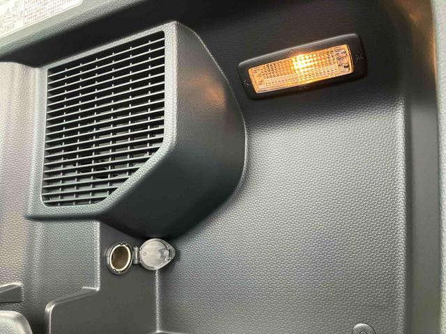 トールカスタムＧ９型ＤＰオーディオ／ＢＴ／ＴＶ／Ｂカメラ／ステアリングスイッチ　ＬＥＤヘッド＆フォグランプ　自動追従クルコン　１４インチアルミ　両側パワスラ　電動駐車ブレーキ　コーナーセンサー　衝突被害軽減ブレーキ（千葉県）の中古車